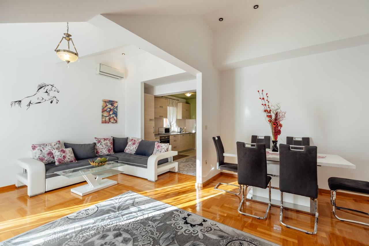 Apartments Rivijera Herceg Novi Dış mekan fotoğraf