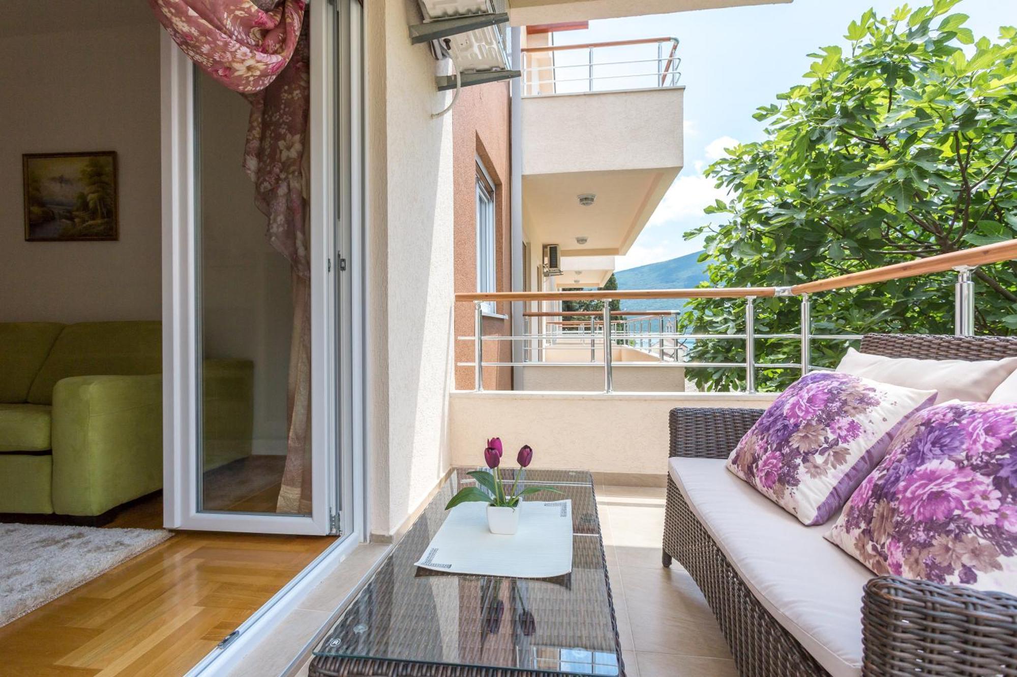 Apartments Rivijera Herceg Novi Dış mekan fotoğraf
