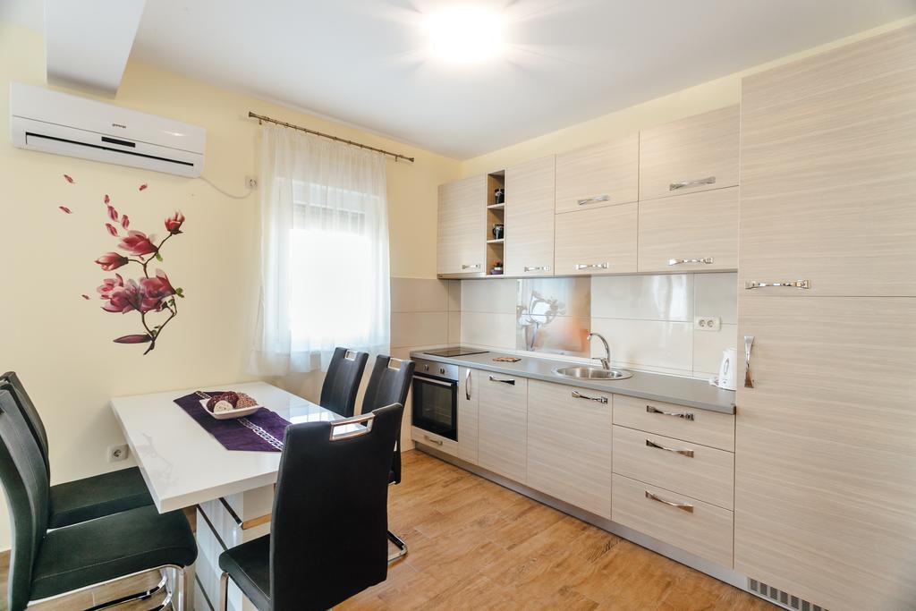 Apartments Rivijera Herceg Novi Dış mekan fotoğraf