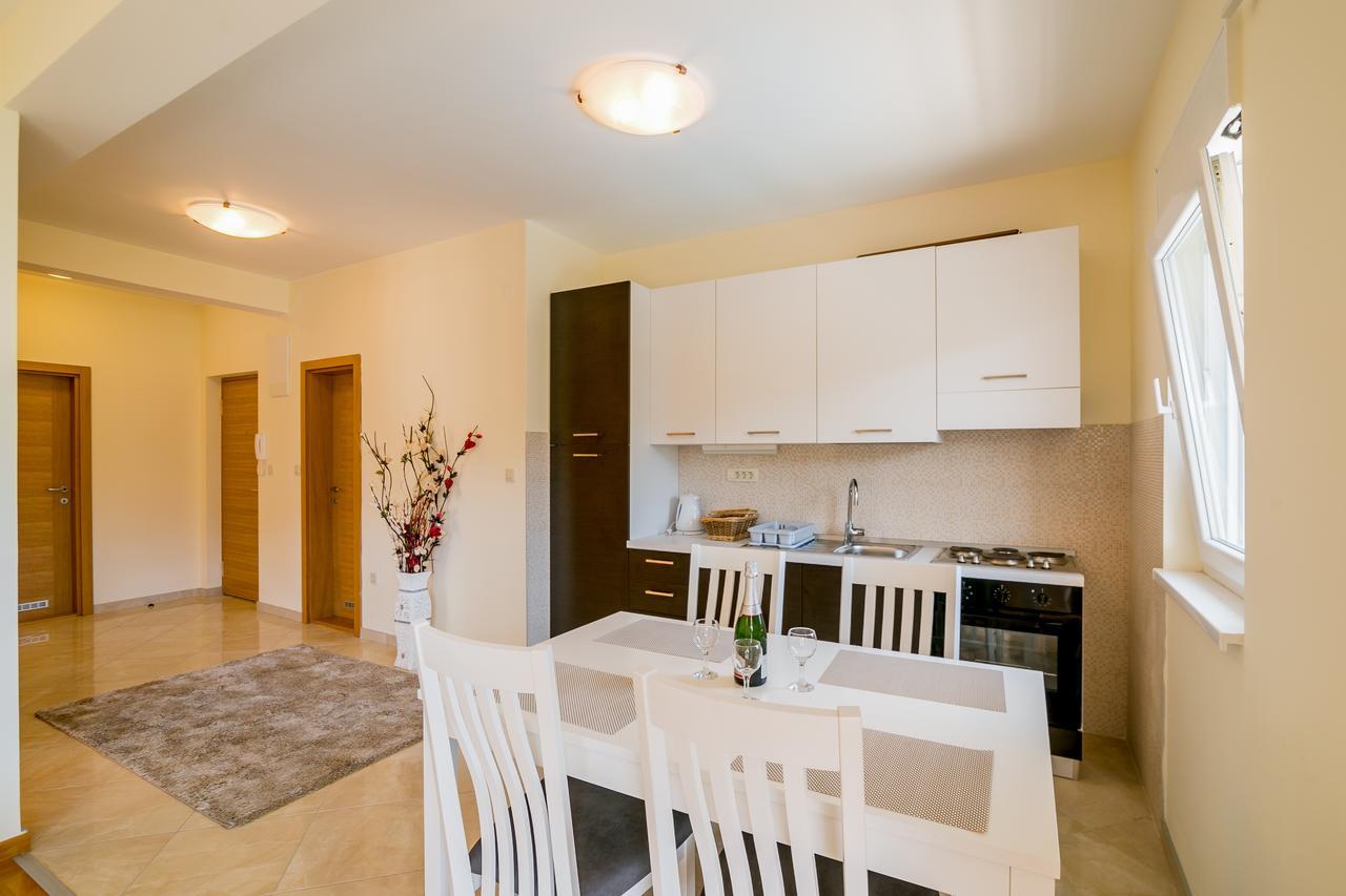 Apartments Rivijera Herceg Novi Dış mekan fotoğraf