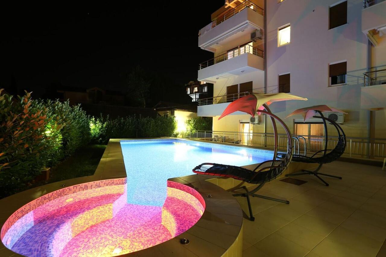 Apartments Rivijera Herceg Novi Dış mekan fotoğraf